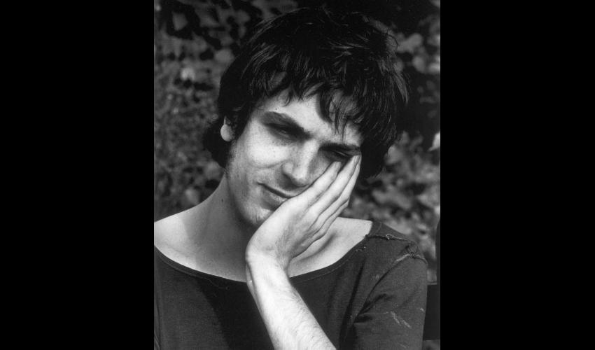 TheSydBarrett's tweet photo. Twenty years ago today, we lost Syd Barrett.

His time in the spotlight was brief, but his imagination, creativity and influence continue to inspire musicians, artists and dreamers around the world.

Today we remember Syd - for the music, the vision, and his unique spark. https://t.co/Cg3BJq7oOZ