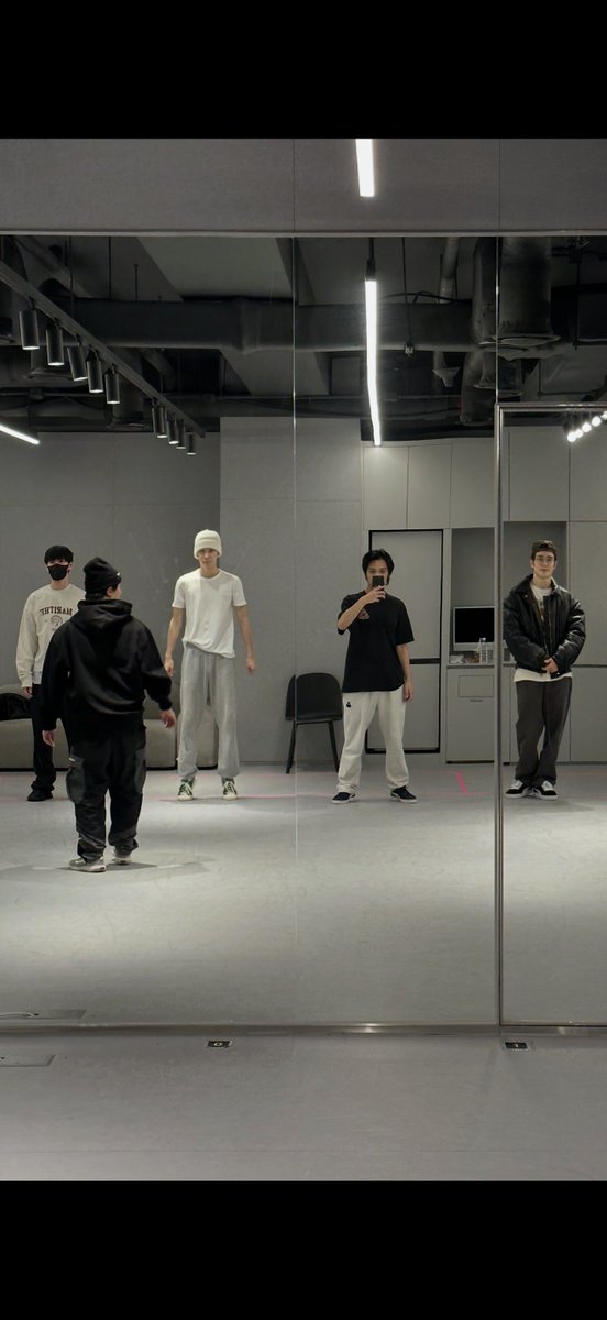 aquariusjjh's tweet photo. 해찬이 버블에 #재현 https://t.co/nZXb1nQVvx