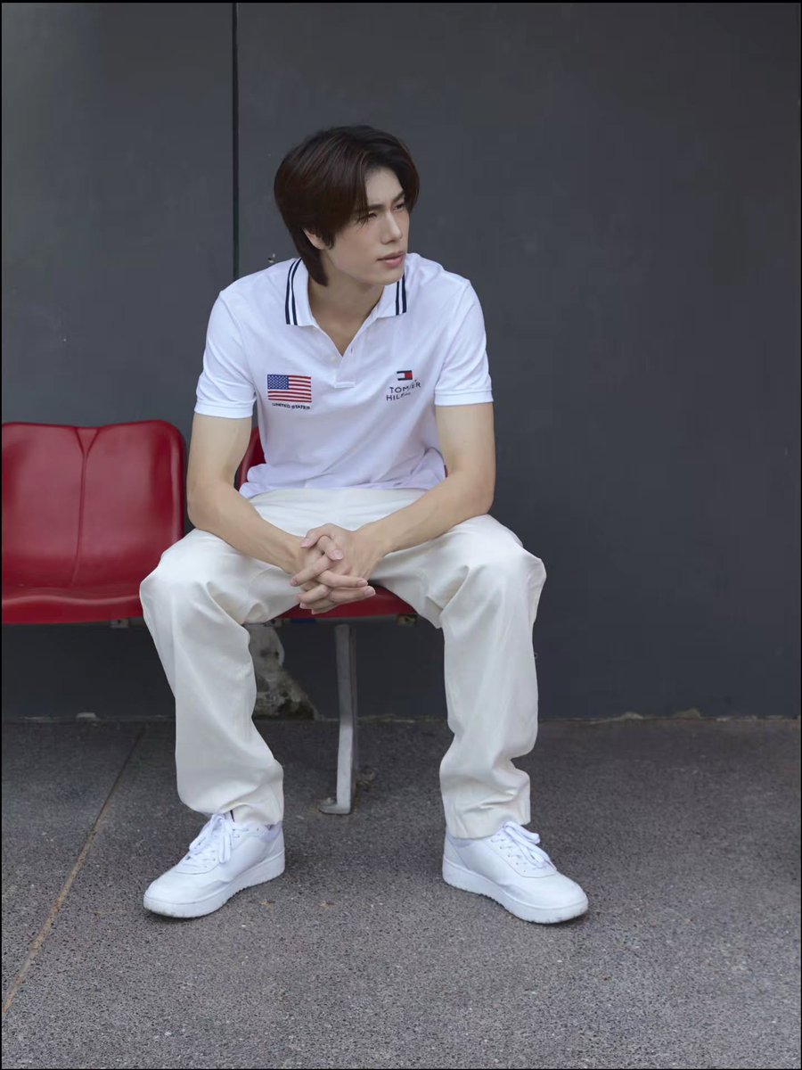 doublepjourney_'s tweet photo. หนุ่มทอมมี่ลุคเสื้อโปโลสุดเท่ หล่อสปอร์ตสุด ๆ 🖤🤍🫠

@TommyHilfiger
#TommyHilfiger #TommyFamily
#ปอนด์ภูวินทร์ #PondPhuwin https://t.co/Jv4DmXPj4Z
