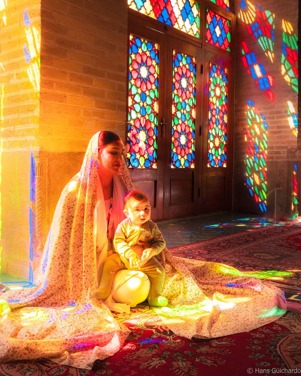 wana_visualss's tweet photo. Nasir al-Mulk Mosque (Pink Mosque), Shiraz,Iran 🇮🇷

Photos by Hans Güichardo https://t.co/t90mSl9cXA
