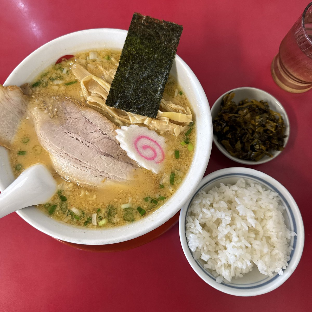 tklunch's tweet photo. 明日健康診断なのに
今日のお昼これ！
もち大盛り😆

まぁ、朝ごはんは納豆ご飯だったから大丈夫っしょ。

ギリギリまでバリウムやるか迷う。
毎年じゃなくてもいいようなw

胃カメラやれば早いんだろうが💦 https://t.co/U7VyrgWYJ0