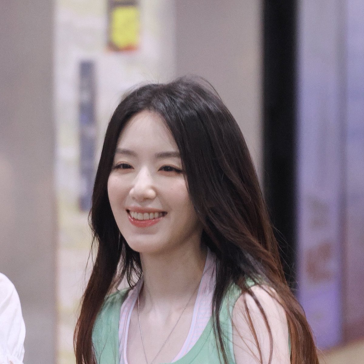 shuwolf0106's tweet photo. 웃을 때 예쁜 눈

#아이들      #idle                
#슈화  #SHUHUA #舒華 https://t.co/1kp941NF9y
