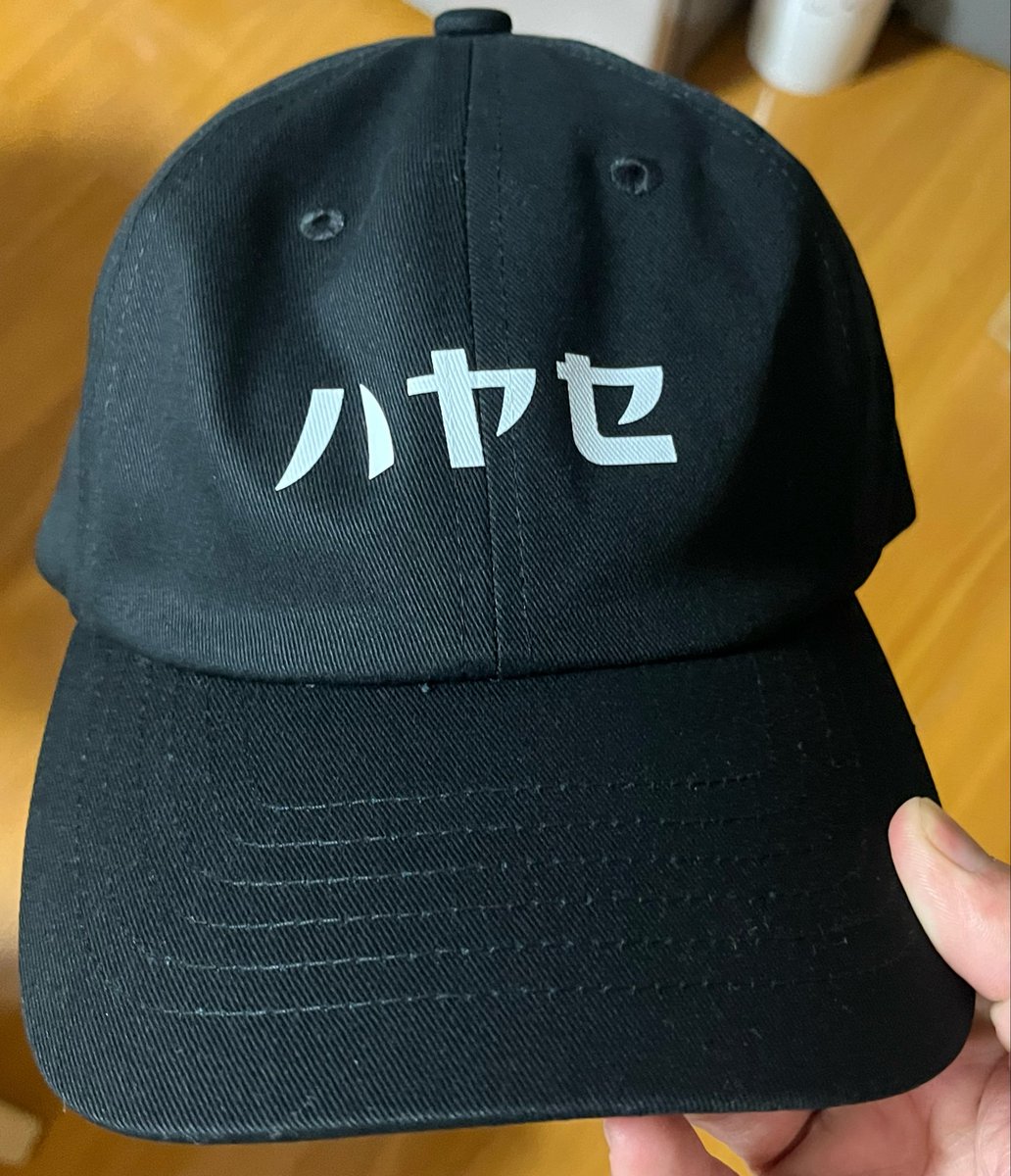 otakachi6's tweet photo. 今日からハヤセ洋菓子店で働かせていただくことになりましたー！ https://t.co/5yWpptjcyy