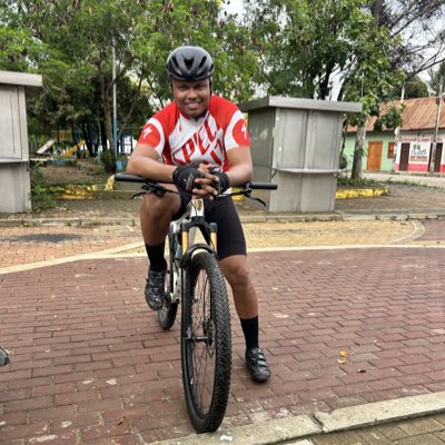 emerb9's tweet photo. #NuevaFotoDePerfil https://t.co/qMalkGXjry