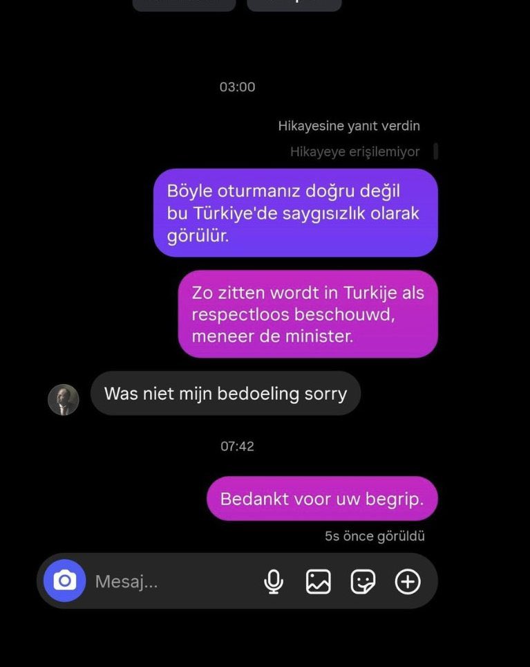 Belçika Savunma Bakanı Francken'den Geri Adım: Fotoğraf Tartışma Yarattı