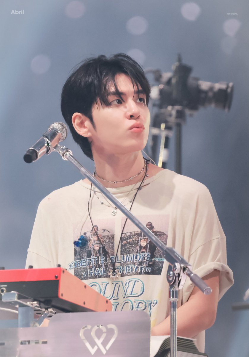 abril19940428's tweet photo. 260704 DAY6 10th Anniversary <The DECADE> FINALE in SEOUL
🐰❤️
#데이식스 #DAY6 #원필 #Wonpil https://t.co/jRTN0fEjnA