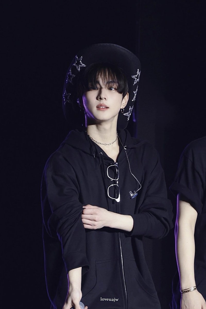 wjddnjsgkxm's tweet photo. 카우보이 양정원 https://t.co/Myeft2069N