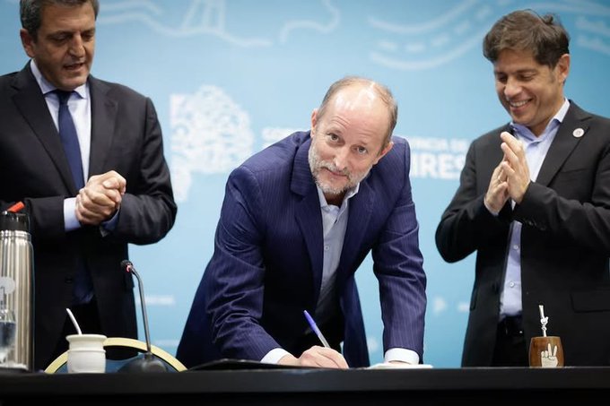 abrilcba_'s tweet photo. Si cae Insaurralde caen todos. Por eso está tan blindado el delincuente. https://t.co/cYQC6HubdW