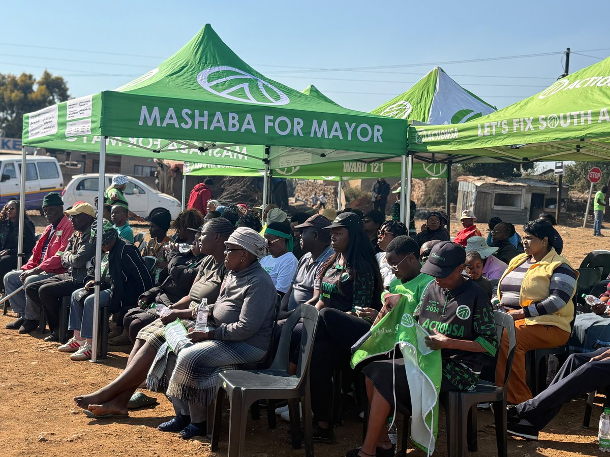 HermanMashaba's tweet photo. I'm responding to the comments, questions and concerns of the residents of Ward 119. I'm assuring them that the power to change their lived realities lies in their vote. A vote for ActionSA is a vote to fix Joburg.
#UnfinishedBusiness #OperationFixJoburg https://t.co/HHIMGB5TqN