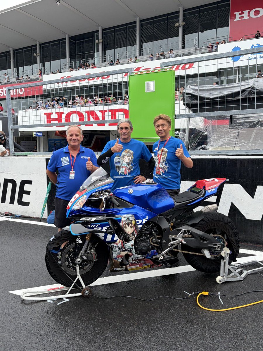 hamaguchi_44's tweet photo. 夏がまだ来てない鈴鹿8耐終わりました！
もの凄くライダーも速く、上位入賞を目論んでいただけに他車のオイルで転倒してしまうというアクシデント。
最後も、エンジントラブルに見舞われて、結果44位　SST14位です。
完走はしましたが🏁
何とも悔しい結果となりました。

碧志摩メグの挑戦。こちらも7月末迄、スタッフたちが頑張ってます！
https://t.co/GuBxUgX7vG

応援よろしくお願いします📣