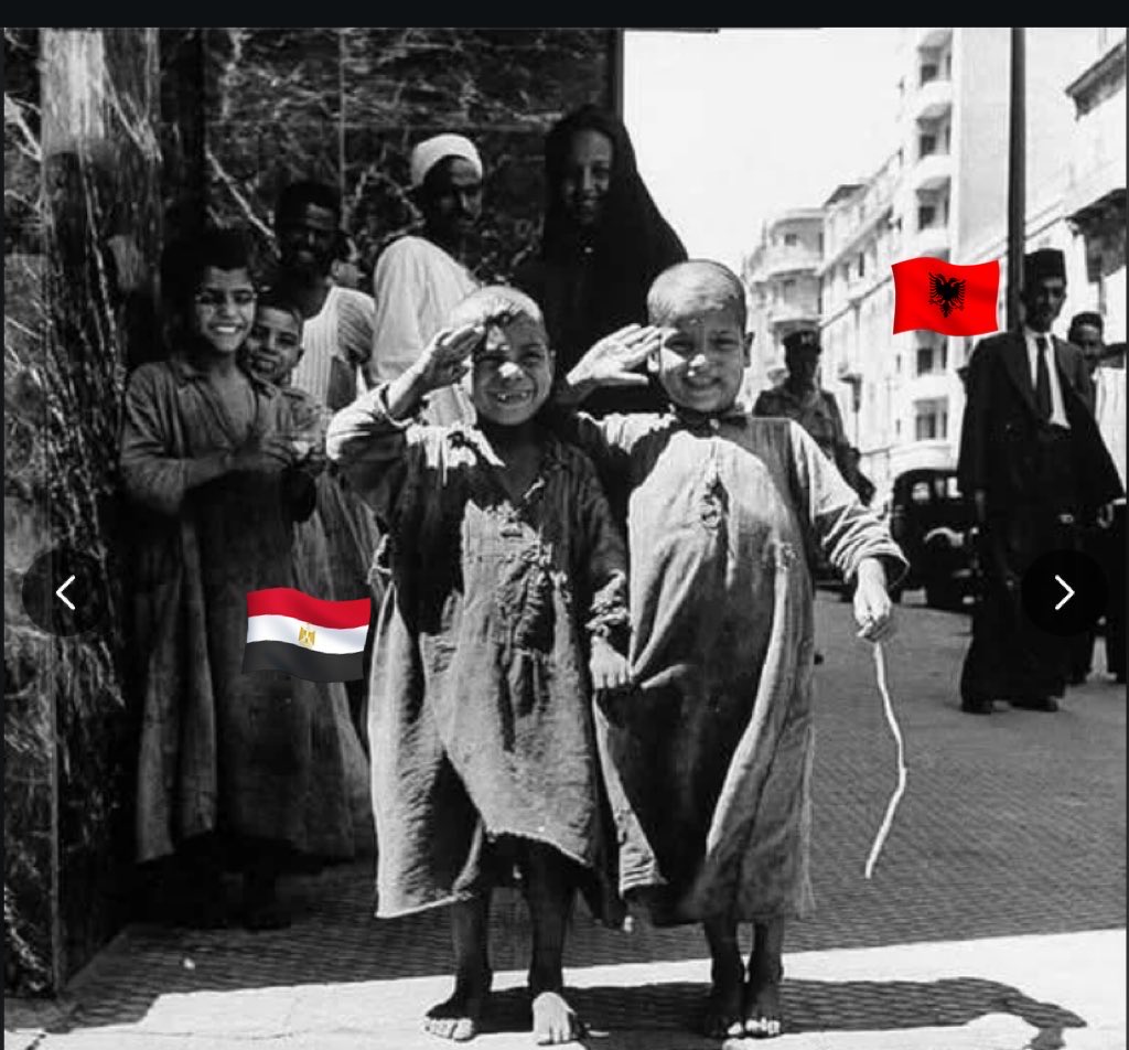sh99sh0's tweet photo. @MeNNa3xe كيف محتله السعوديه ومافيه حاكم تركي فالسعوديه 😂

بينما مصر احتلوها وحكموهم وفضلو التركي والإنجليزي على الفلاح 

تجاوزوالاحتلال إلى المازوخيه المهينه وخرجو يرددون اسمه ويريدونه يحكمهم😂😂 https://t.co/Y9P4VsMdkS