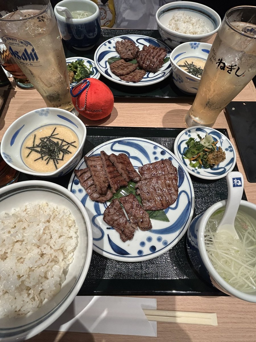 ka10yn's tweet photo. 付き合って4年目記念日🎋
いつもありがとう(⊃ᐛ⊂)(⊃🎹⊂)
リンクスにできたねぎしで晩ご飯🍻 https://t.co/QAvh53AU8z