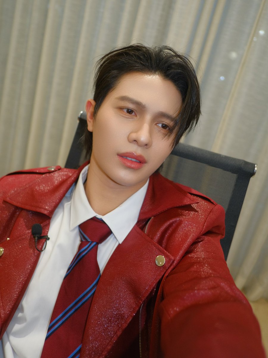 harxeuphoria's tweet photo. william selca 😽❤️

LYKN LIPGLAM LIVE77 
#SmootoxLYKN #williamjkp https://t.co/HZ8T9y6ihp