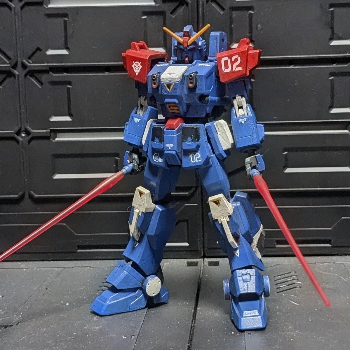 Torowa_No3's tweet photo. ブルーディスティニー２号機完成しました。
３号機のジャンクを使って製作しました。
いい感じにできたかなと思います。 https://t.co/rmFjpUNofz
