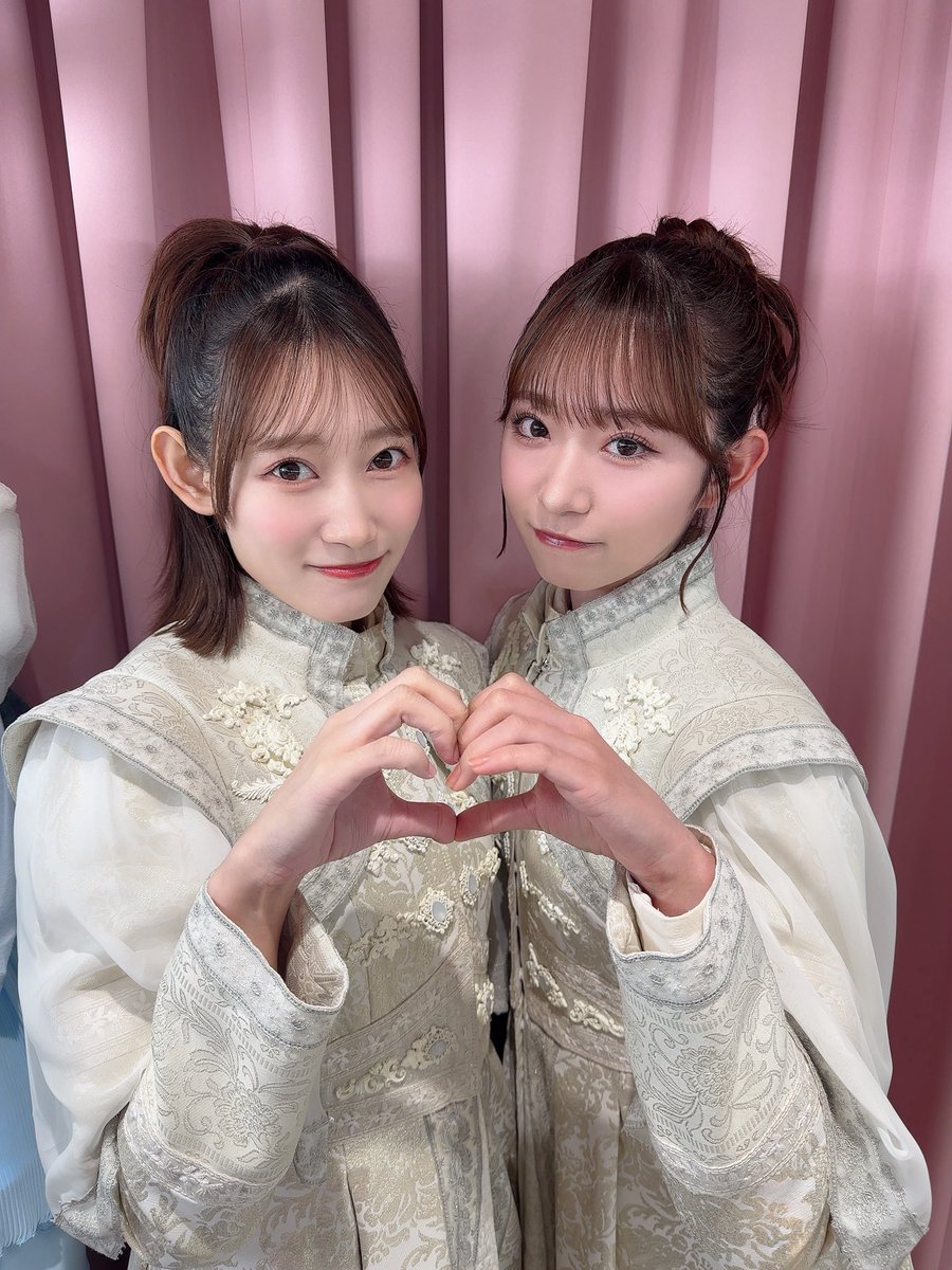 MizukiYamauchi's tweet photo. #ここからだ公演
彦星こと、山内瑞葵です🌠
笹姫こと、山根涼羽ちゃんが夢を叶えてくれて
織姫こと、黒須遥香ちゃんに出会うことができました💫
皆の夢も叶っていたら嬉しいです✨

ペンライトやうちわ
コールもたくさんありがとうございました！！ https://t.co/R8rsWKSj6E