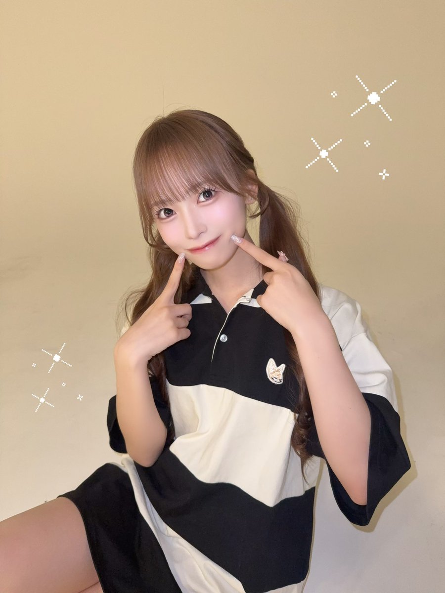 hina_hinahata's tweet photo. 今日は七夕だねっ🎋⭐️

★┷┓
┃皆┃
┃の┃
┃毎┃
┃日┃ 
┃が┃
┃幸┃
┃せ┃
┃で┃
┃溢┃
┃れ┃
┃ま┃
┃す┃
┃よ┃
┃う┃
┃に┃
┗━★ https://t.co/lFpHbfDcuJ