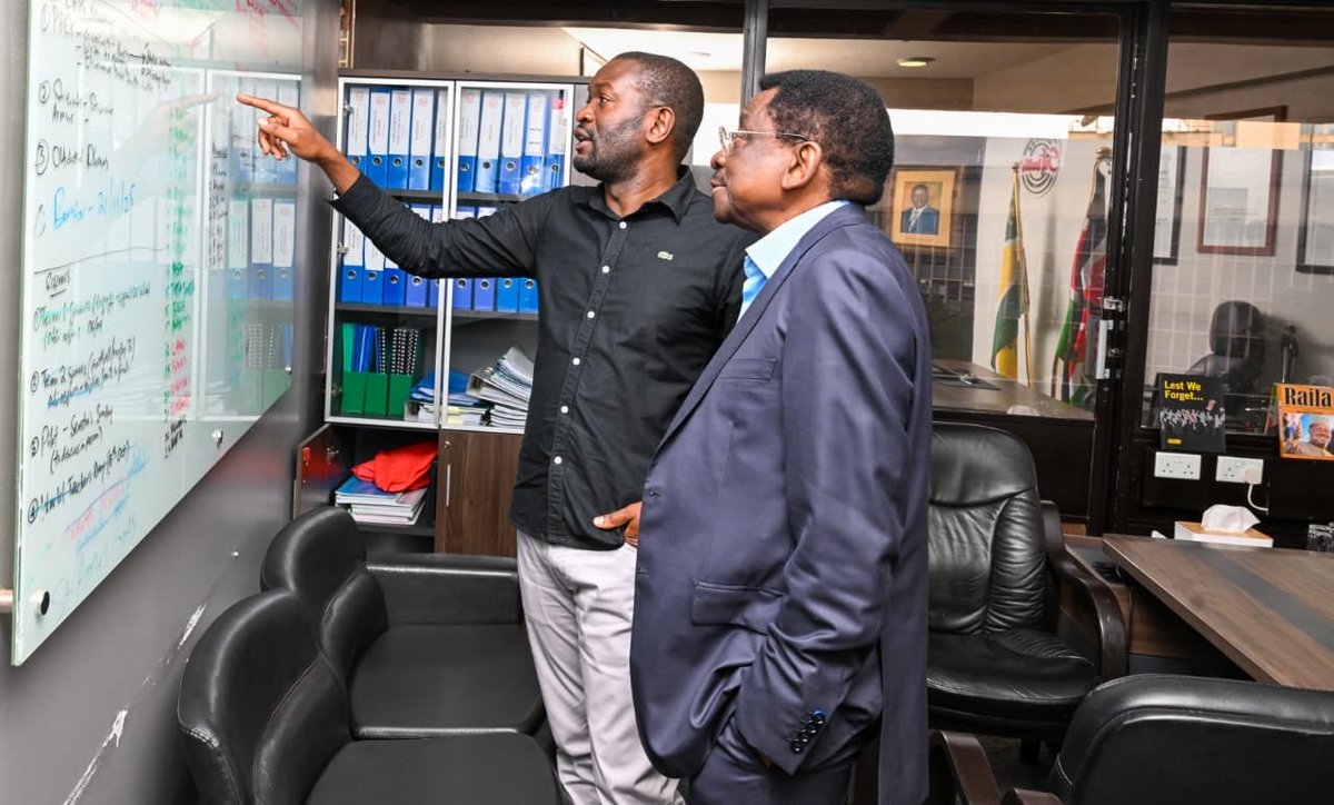edwinsifuna's tweet photo. Thank you @orengo_james for passing by the office today…mbele kuzuri sana! https://t.co/Ccjl6ySmwM