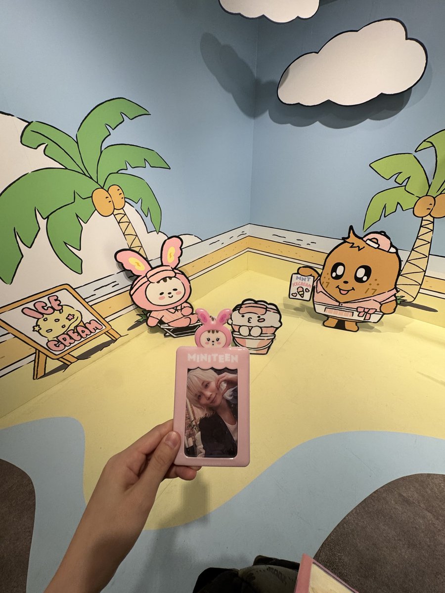 el_sxp's tweet photo. 今日は久しぶりのポップアップにともちゃんと行ってきた！
ドキドキしながらいったけどガチャも引けて補充されたトラムぬいも買えてよかった〜💖
次は9日にまた行く予定🤭✨ https://t.co/zu31a2dIAA