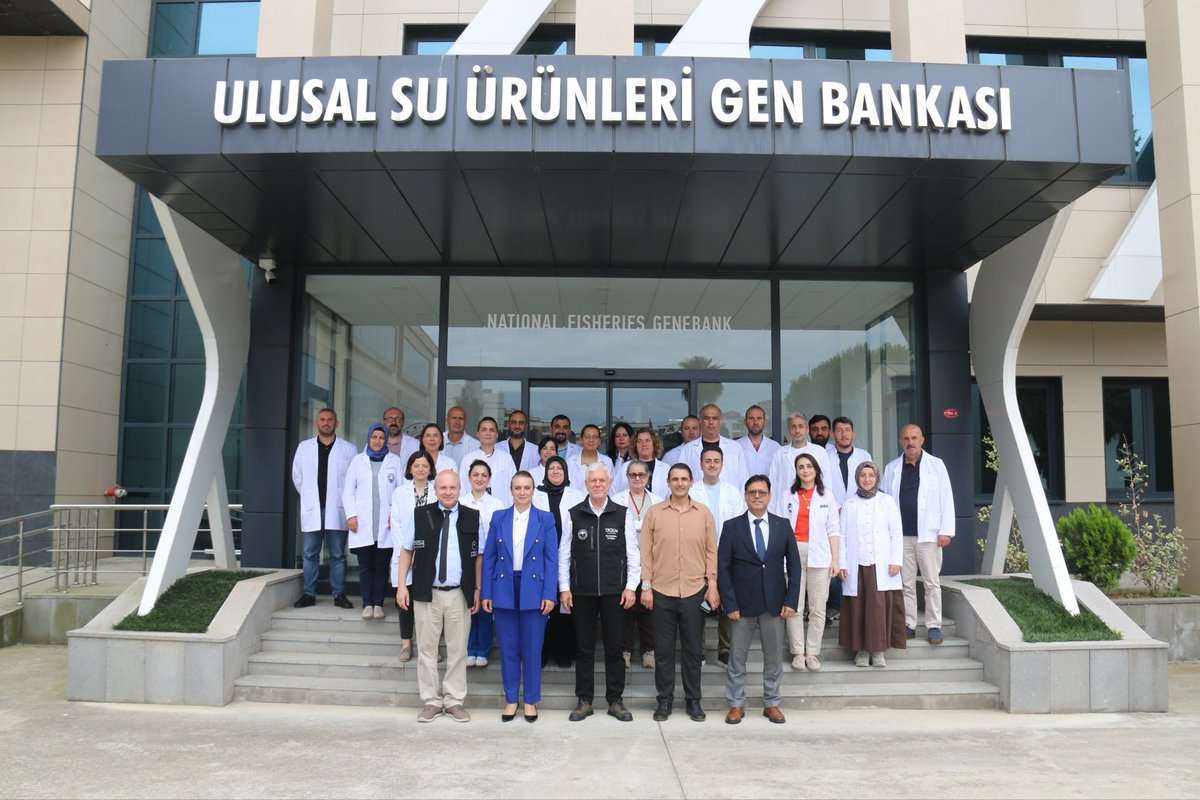 trabzonsumae's tweet photo. Tarımsal Ekonomi ve Proje Yönetimi Daire Başkanı Sayın Birol KARADOĞAN ve Erzincan Bahçe Kültürleri Araştırma Enstitüsü Müdürü Sayın Samet KARATAŞ Enstitümüzü ziyaret etmiştir.
Nazik ziyaretlerinden dolayı Sayın Birol KARADOĞAN’a ve  Sayın Samet KARATAŞ’a teşekkür ederiz. https://t.co/BVQYXeLmvY