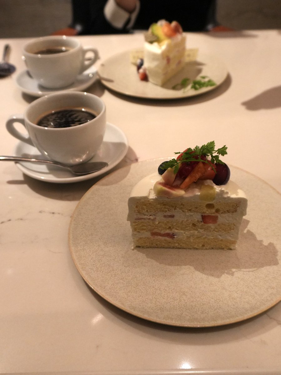 fukkinwaruo's tweet photo. 🍰2025年62個目🍰
Johnnie's Brasserie
（名古屋市中村区名駅1-1-3）
・Signature Course〜Dessert &amp; Coffee〜
コース料理の〆のデザートとコーヒー🧇🐟🥖🌽🥩ころっけ
ショートケーキは程よい甘さでさっぱり🍰
コーヒーは濃いめでスッキリ☕️
最高の日になりました🫃🤰💍 https://t.co/jXsn2yIz9m