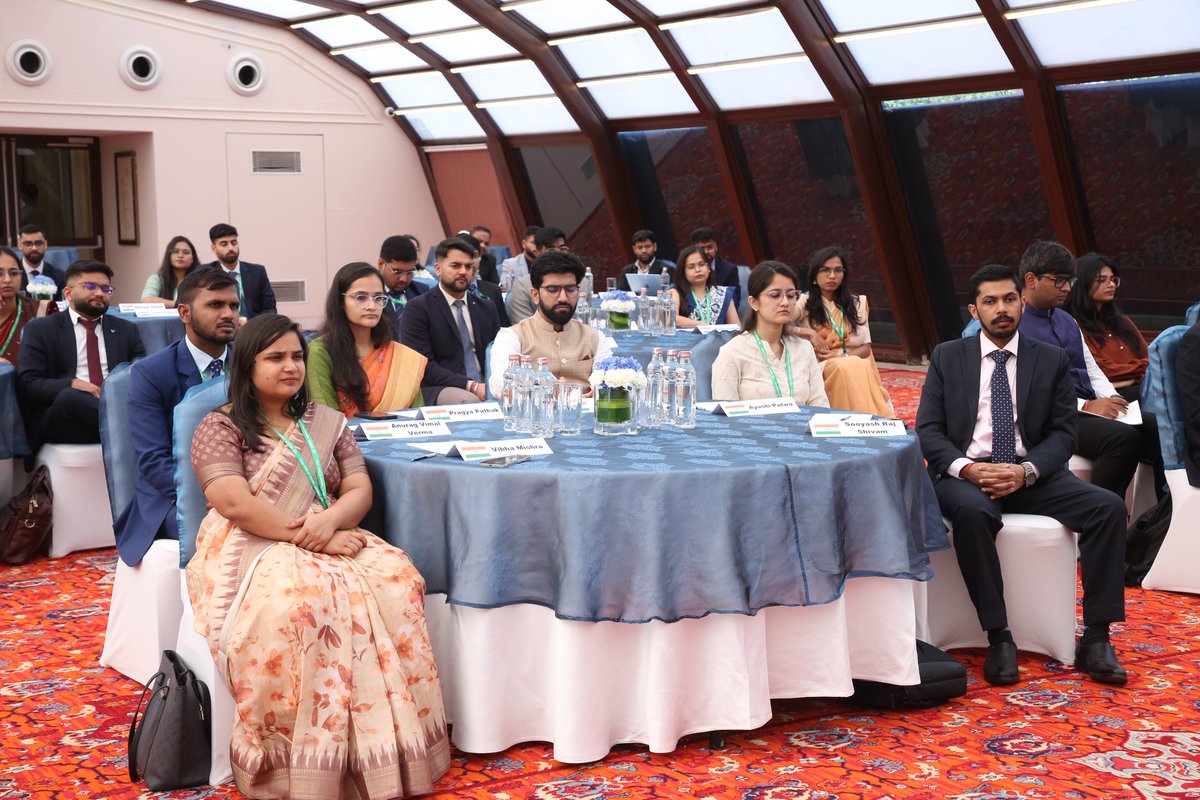 NSSTA_Official's tweet photo. The dignitaries emphasized strengthening macroeconomic analytical capabilities and highlighted the program's role in preparing officer trainees for evidence-based economic policymaking.
@Rao_InderjitS
 @GoIStats
 #nssta
#mospi 
#IMF 
#SARTTAC 
#ISS 
#IES 
#Officertrainees https://t.co/w6EQJptao0
