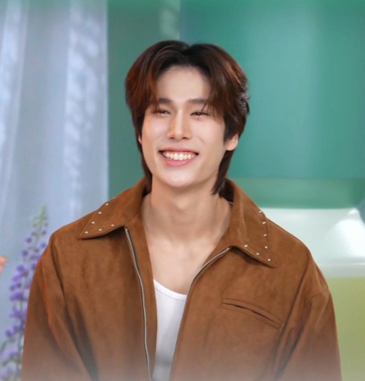 PondPhuwin Official Thailand (DoubleP) tweet media