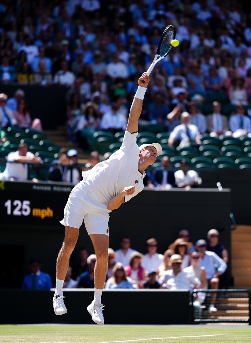 TheTennisLetter's tweet photo. Sinner wins the 1st set 7-5 against Jan-Lenard Struff at Wimbledon.
Looking good so far.
Jannik is two sets away from the semifinals.
🇮🇹🦊 https://t.co/2VilKVHHSp