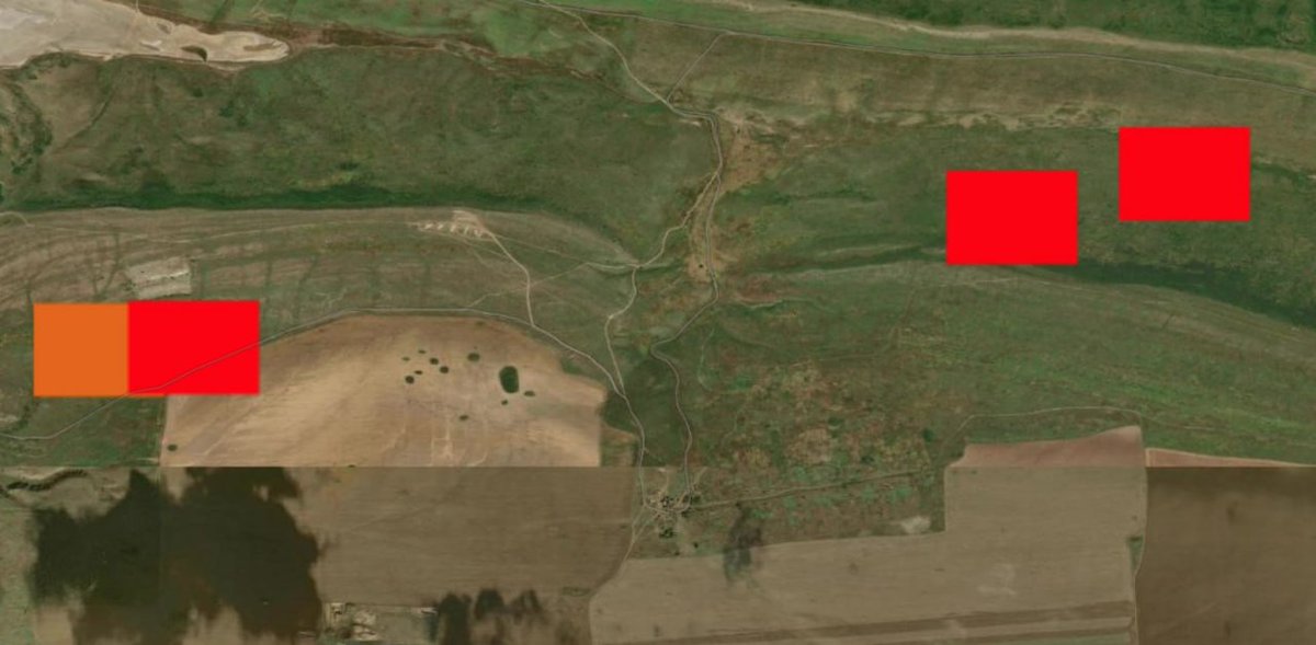 wartranslated's tweet photo. Last night, the port of Kerch was attacked. Today, NASA’s FIRMS system is detecting fires in several areas of the temporarily occupied Crimea:

▪️ On the site of the 110 kV "Saki" substation and, possibly, near the railway station.

▪️ In the vicinity of the 330 kV "Zapadno-Krymskaya" substation, which has likely come under attack once again.

▪️ In the vicinity of a known S-400 air defence system position.