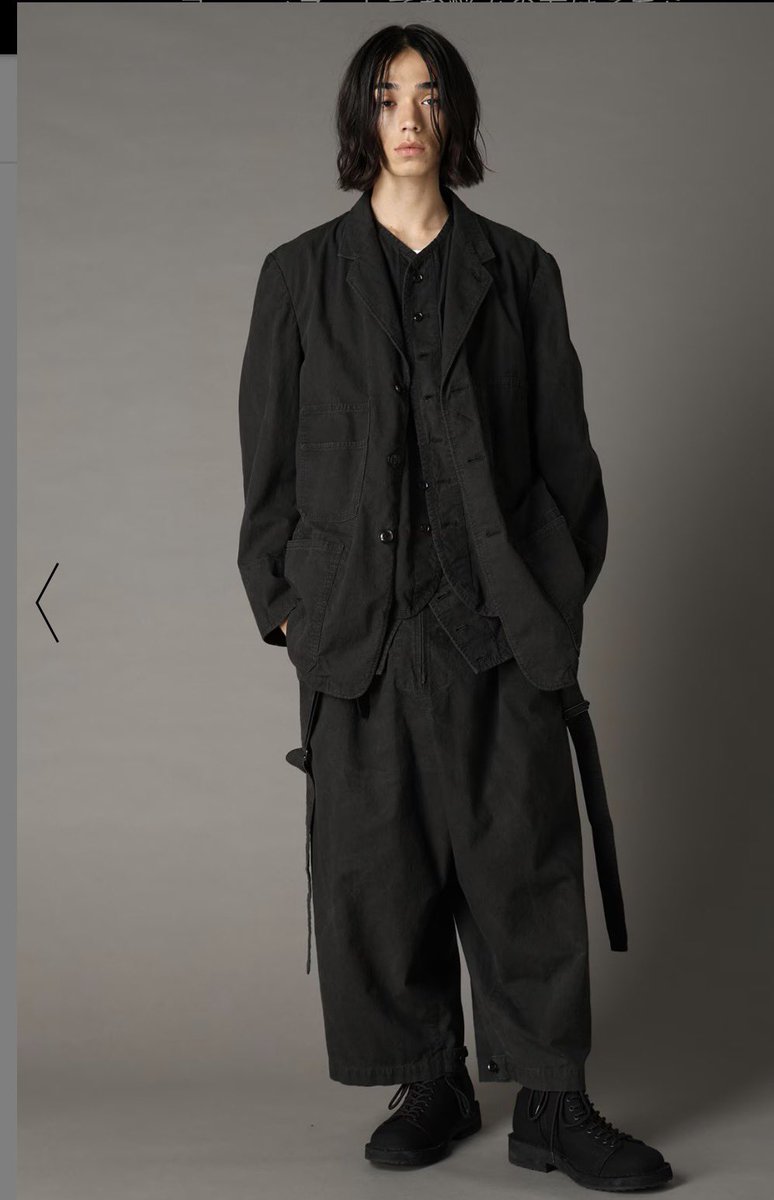 gamemix_magic's tweet photo. 30代まではadidasとこの画像のブランドの服が好きで、いつのまにかオッサンになって着ることがなくなったけど、60歳を機に、無性に着たくなってきてます。
でも、痩せて毛を生やさんとアカンか。 https://t.co/owUVFFiYFp