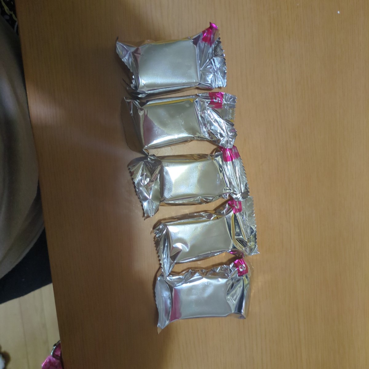yuka09080708's tweet photo. ちいかわチョコボックス
 譲)
④モモンガ
⑤くりまんじゅう
⑥ラッコ
⑦シーサー
⑧古本屋カニ 
求)定価＋送料 
PayPayでのお支払い後郵送にて。
まとめての方優先させて頂きます。
交換の経験ありますのでご安心ください。
お心あたりのある方は検索からでもお気軽にお声がけよろしくお願い致します。 https://t.co/Dz0gl5rP4b