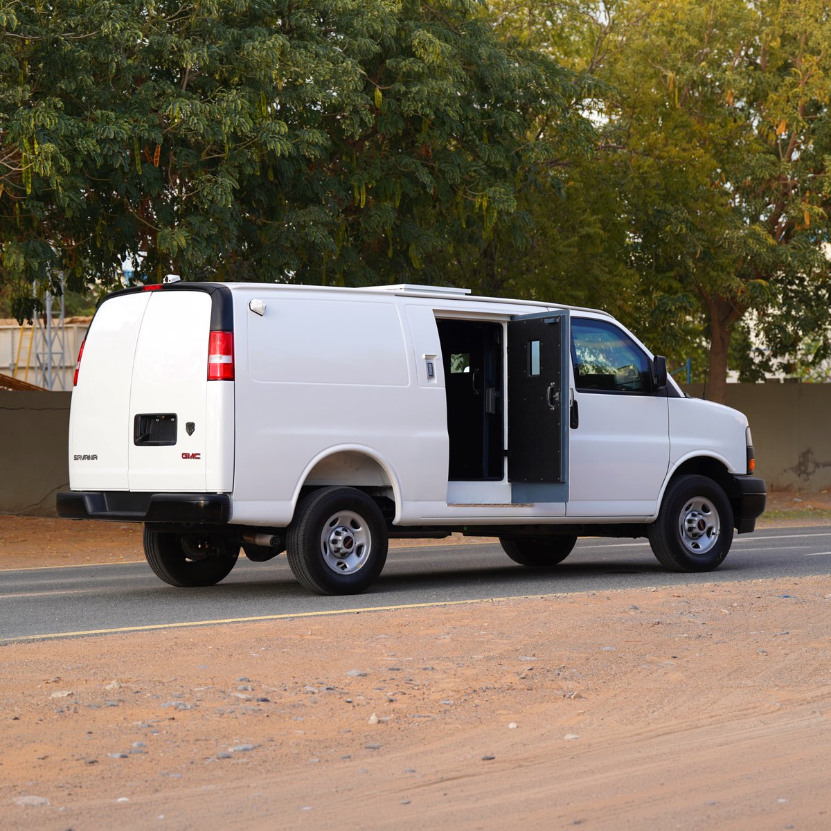 TagDynamics's tweet photo. The GMC Savana CIT by TAG Dynamics combines advanced protection, dependable performance, and a mission-ready design to deliver secure cash transportation with confidence.

#TAGDynamics #CashInTransit #CIT #GMCSavana https://t.co/7MCovmr3q7