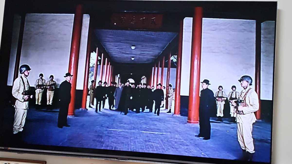QDXY1998's tweet photo. 重温老电影 https://t.co/62lj8Hh6i9
