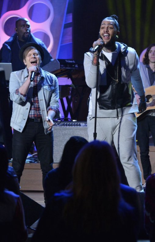 PStump_Daily's tweet photo. travie and patrick height difference makes me giggle https://t.co/gUZLmv9k2g