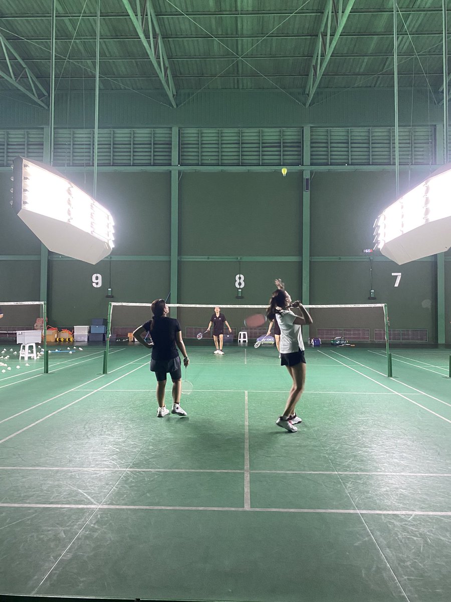 chubby6500's tweet photo. เล่น 1 เกมส์ 🏸🏸🏸
พัก 3 เกมส์  🤣🤣🤣 https://t.co/TuVsDNDsXq
