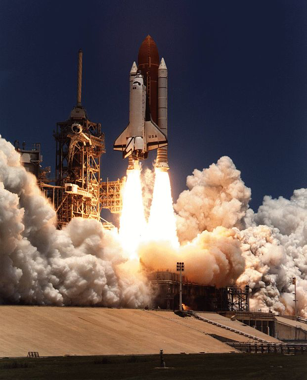 tsuka_ken's tweet photo. 【宇宙】32年前の今日、1994年7月8日、スペースシャトル・コロンビアが打ち上げられました(STS-65)。乗組員の一人は向井千秋さん。日本人初の女性宇宙飛行士です。彼女はメダカ等を使う実験を行い宇宙でのメダカの交尾・産卵・孵化を確認しました。いわゆる宇宙メダカの誕生です。
Credit: NASA https://t.co/Uvrb1ySrBm