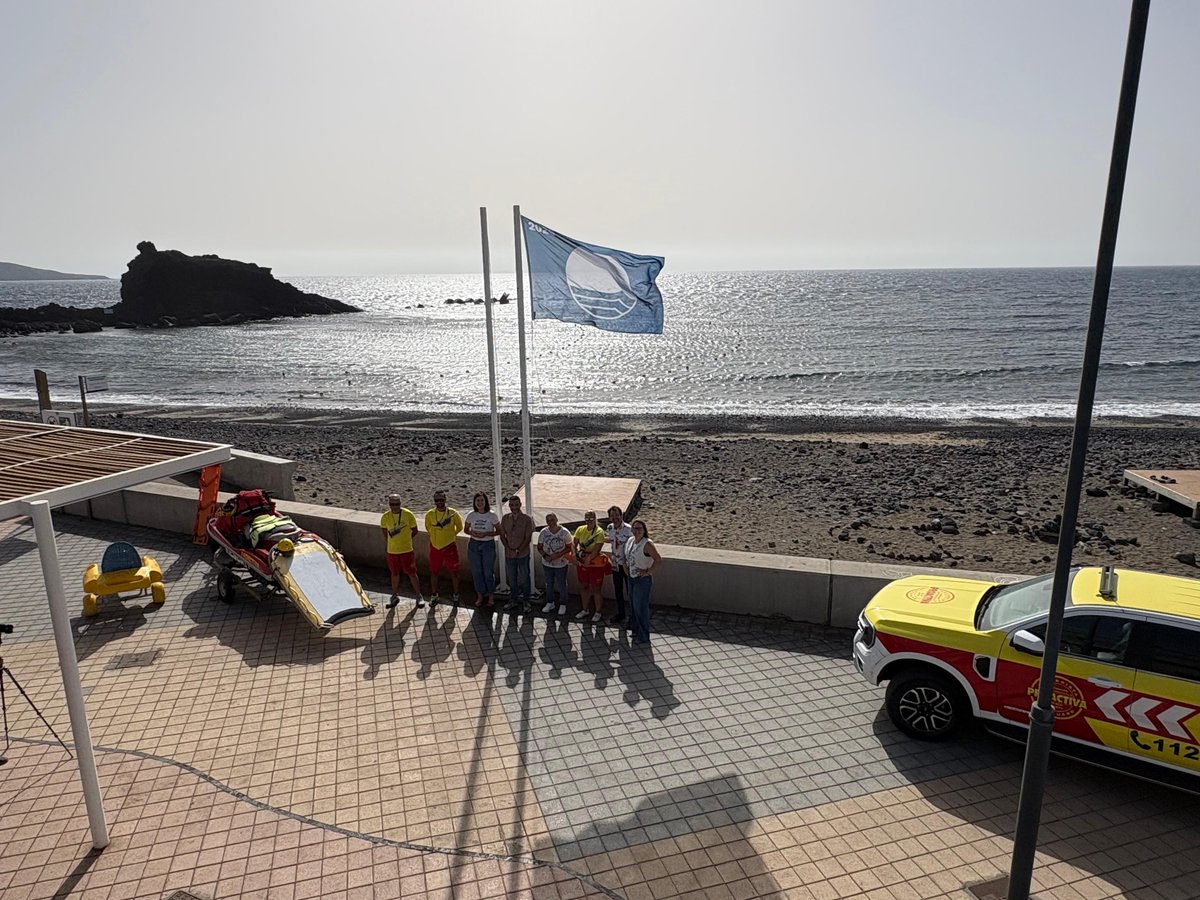 villadeingenio's tweet photo. La Bandera Azul vuelve a ondear en El Burrero

El distintivo internacional se iza por noveno verano consecutivo, avalando la calidad de las aguas, los servicios, la accesibilidad y la gestión ambiental de la playa

👉 más información en: https://t.co/9akRv28g8b

#villadeingenio https://t.co/q0OJHxLCE3