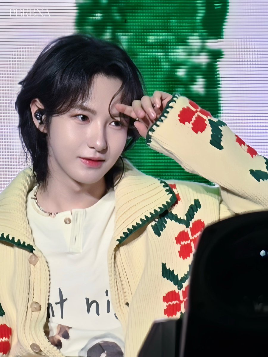 renjun3to111's tweet photo. 还有一张！ https://t.co/UwtpH1Z5Mo