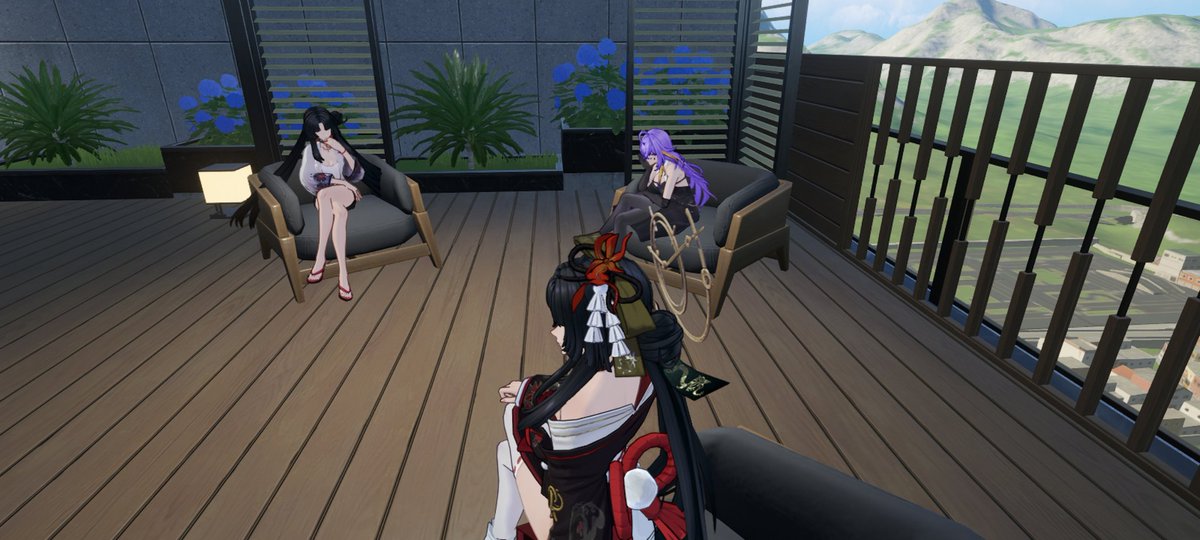 vecna__001's tweet photo. What are these ladies talking about... https://t.co/XTtcfmdGU4