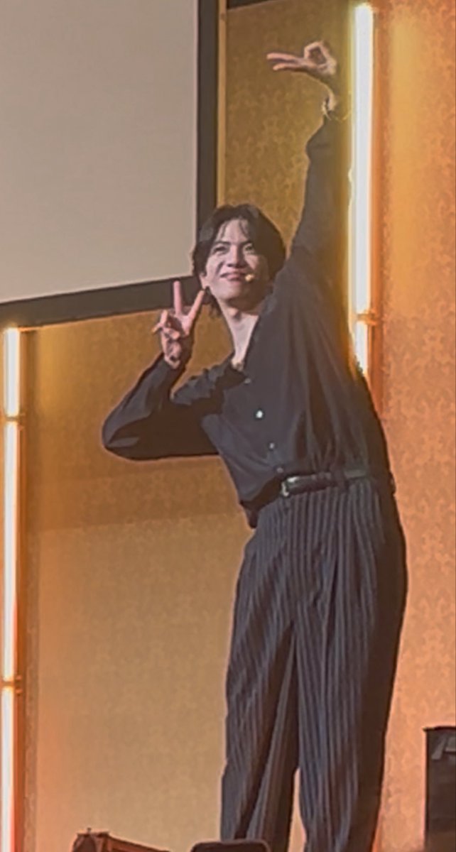 SSJ_minori's tweet photo. 淳ちゃん改めて15周年おめでとう🎉
久しぶりの生の淳ちゃんビジ��よすぎ♡
歌もうまい、トークも上手、演技も上手、運動もできる、運転もできるファン想いな淳ちゃん！
淳ちゃんのおかげで私の世界は広がってるよ🥰
本当にありがとう！これからもずっと応援し続けます🫡
 #志尊淳  #SSJ15th https://t.co/v5FlX7QAZv