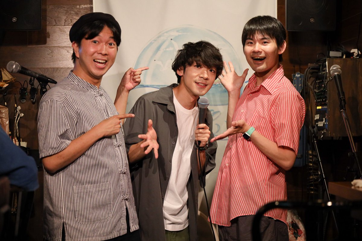 kamenee_p's tweet photo. 『ごきげんトリオ』
相変わらず癒される時間でした。
「流行りもの」の話いっぱい聞けたなぁ。
シールは、子どもの頃は基本的に使わず取っておくタイプでした。
今は、お気に入りは手帳に貼って、思い出と共に残してます
#ごきげんトリオ #まさやん さん #ファルコン さん #ワンダフルワンダー さん https://t.co/8odWE2HQ5D