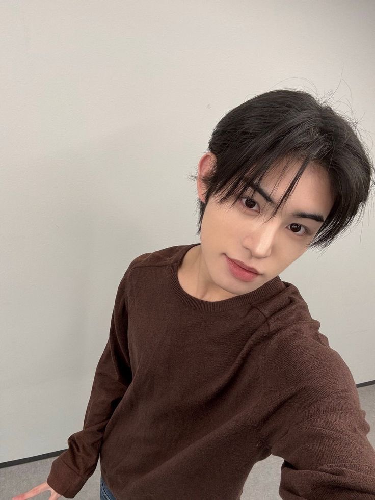 kfliphwa's tweet photo. kyujin ft. minje #kkyumi four tweets au

(what if) mikail pacarannya sama kaiya https://t.co/YTjnW9iAie