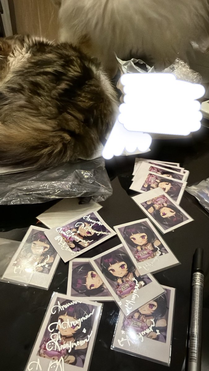 uranonymour's tweet photo. ลายเซ็นไม่ซ้ำจำสูตรไม่ได้
คือขนาดสั่งมาเผื่อเสียยังเซ็นเสียเองครึ่งนึง🥹 https://t.co/mk3z0nHgJF