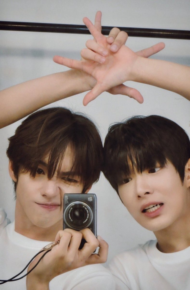 lostinsteven's tweet photo. it will always be our little something 🥹🤟🏻

#JLGaspar #제이엘 #StevenKim #스티븐 
#STEJAY https://t.co/sqTYjhSJXO