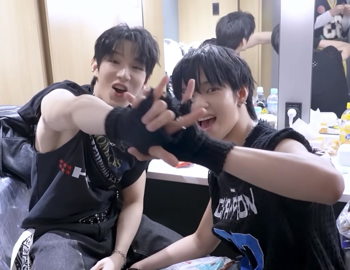 lostinsteven's tweet photo. it will always be our little something 🥹🤟🏻

#JLGaspar #제이엘 #StevenKim #스티븐 
#STEJAY https://t.co/sqTYjhSJXO
