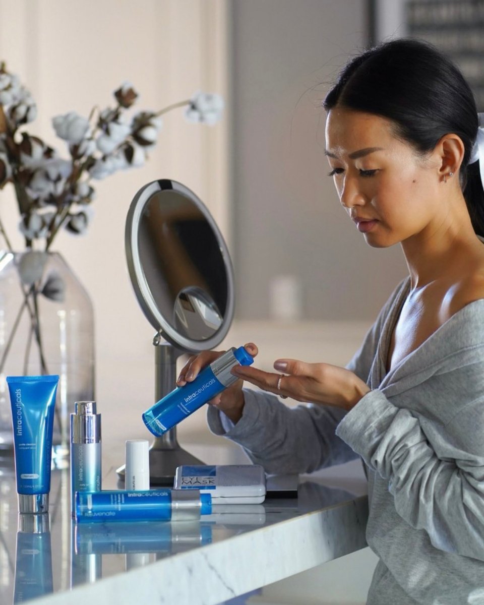 SolerenitySpa's tweet photo. Summer skin can lose its softness quickly, but a light routine makes all the difference. The Rejuvenate 3-Step Layering Set leaves skin feeling calm, nourished, and comfortable, even after a day in the sun. ✨ #intraceuticals https://t.co/MelLug8NxG