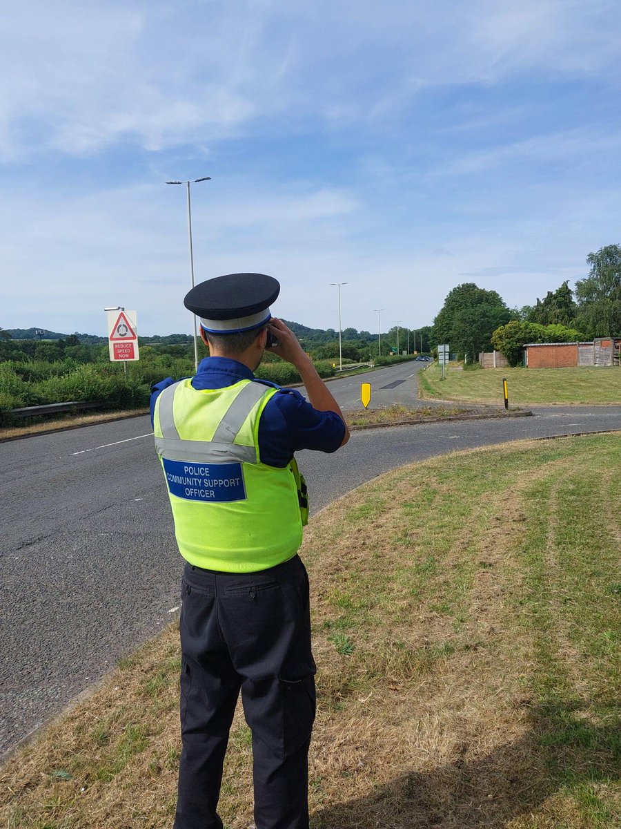 Halesowen Police tweet media