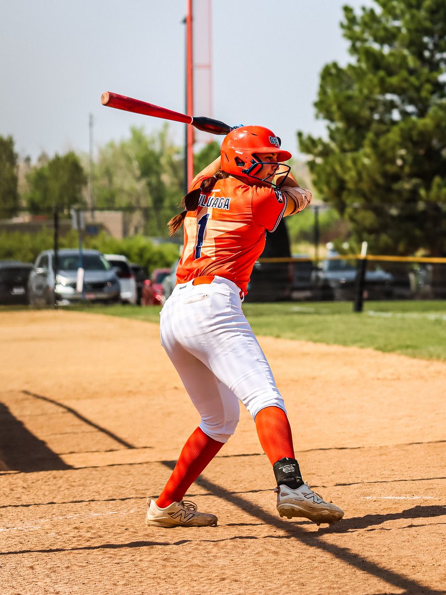 CamWoodBats's tweet photo. CamWood on deck!! πͺπ₯π₯
Love seeing it @BrookeZuluaga π
#softball #trainingbats #hitting https://t.co/DhRUfNBJx6