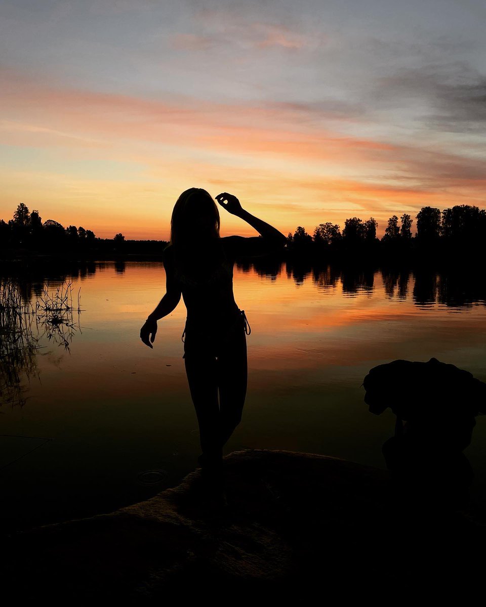Wantfreedom0's tweet photo. One question quietly changed my life:

"If I met this opportunity today for the first time...
would I still choose it?"

I've used this question for investments

Jobs

Relationships

Even friendships

Most of the time

the hardest part isn't leaving

It's admitting you've already stayed too long