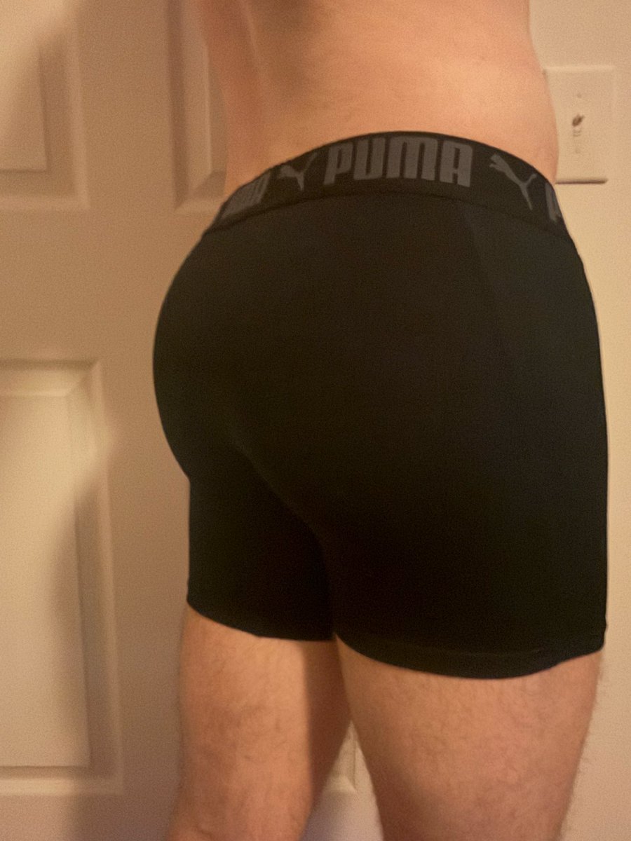dlthiccboy's tweet photo. Poking out 🫣 someone come poke in 😉 #dl #str8 #ass #booty #pawb https://t.co/268FgzL01j
