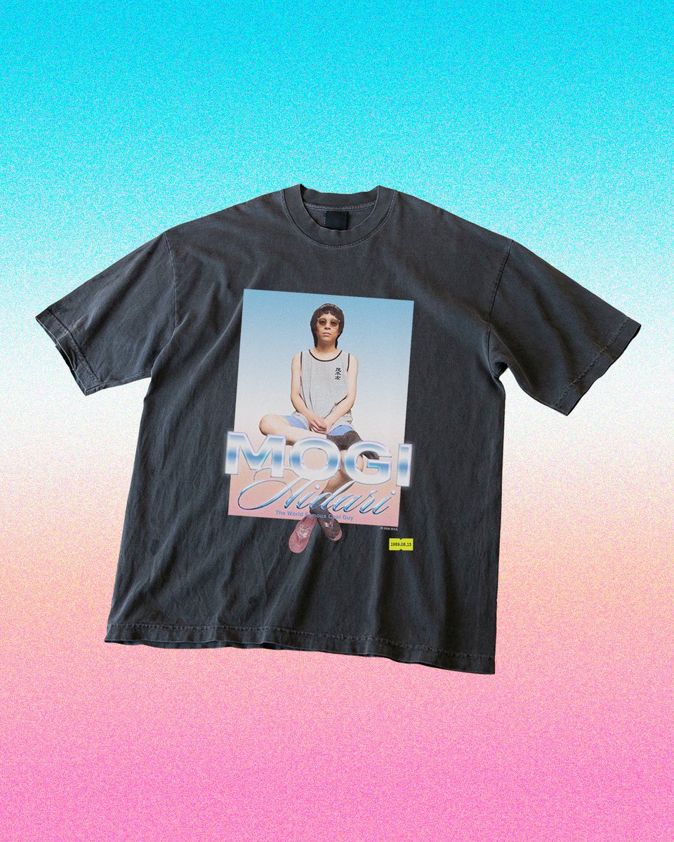 mogi_hidari's tweet photo. 8/13のお誕生日様グッズ、今年はこんな感じのtシャツになりました！左くんを着こなしてくださいよろしくお願いします！ https://t.co/MyPt2a3Xag